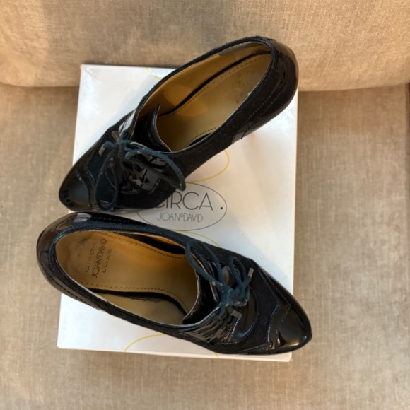 Circa Joan and David Black and Gray Flannel Oxford Style Shoes 7M - Picture 2 of 5